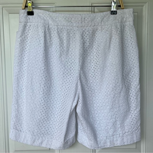 •Talbots• White Eyelet Bermuda Shorts - Size 10P - Picture 5 of 8
